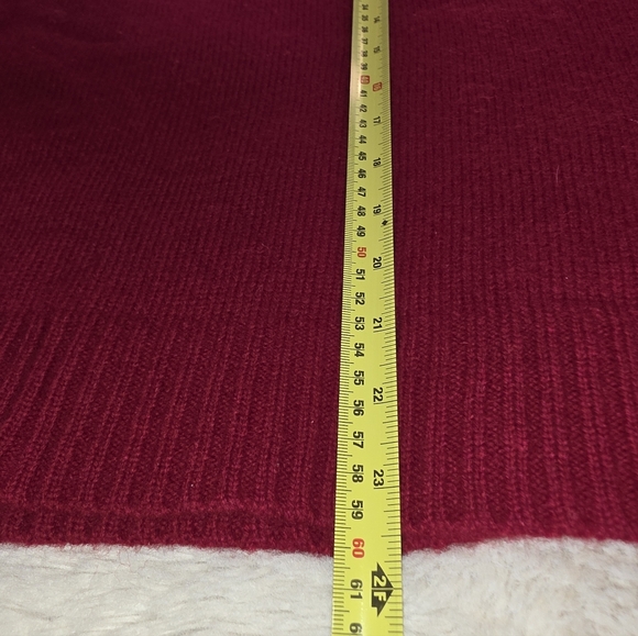 Woolrich Women's Ruby Red Fair Isle Sweater Lambs Wool Size Large - Picture 6 of 7